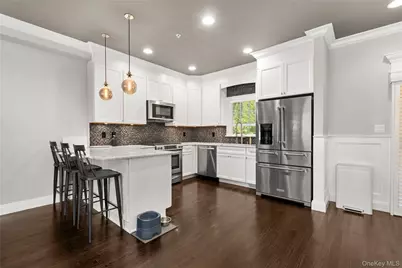 5 Rosebud Lane, Babylon, NY 11702 - Photo 6