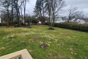 1524 Express Dr S, Brentwood, NY 11717 - Photo 10