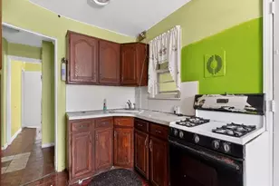 271 Ivy St, West Hempstead, NY 11552 - Photo 10