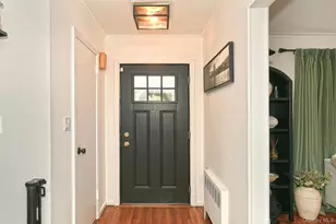 8 Sherwood Dr, Huntington, NY 11743 - Photo 4