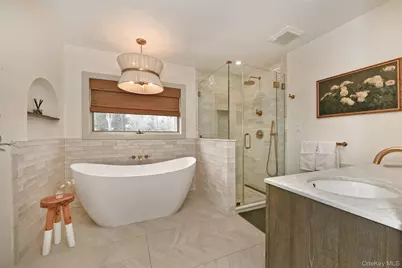 8 Sherwood Drive, Huntington, NY 11743 - Photo 24