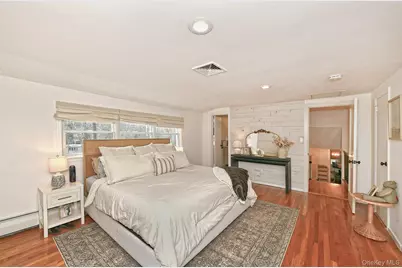 8 Sherwood Drive, Huntington, NY 11743 - Photo 20