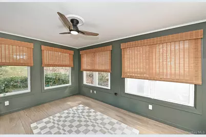 8 Sherwood Drive, Huntington, NY 11743 - Photo 14