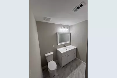 305 Fairview Circle, Middle Island, NY 11953 - Photo 12