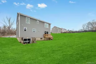 65 Ozark St, Ronkonkoma, NY 11779 - Photo 28