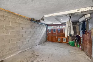 29 Lafayette Ave, Middletown, NY 10940 - Photo 32