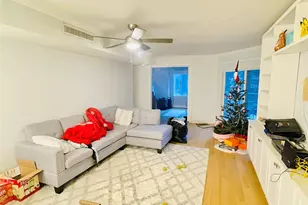 10 Stewart Pl, White Plains, NY 10603 - Photo 8