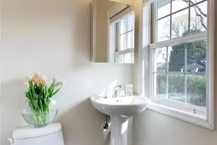 145 Pond View Dr, Port Washington, NY 11050 - Photo 10