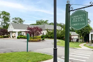 145 Pond View Dr, Port Washington, NY 11050 - Photo 16