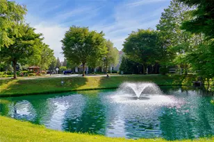 145 Pond View Dr, Port Washington, NY 11050 - Photo 20