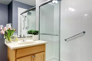 145 Pond View Dr, Port Washington, NY 11050 - Photo 12