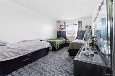 56-18 Cloverdale Boulevard, Bayside, NY 11364 - Photo 28