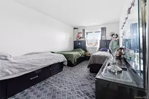 56-18 Cloverdale Blvd, Bayside, NY 11364 - Photo 28