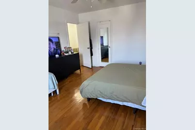 7508 169th Street, Fresh Meadows, NY 11366 - Photo 6