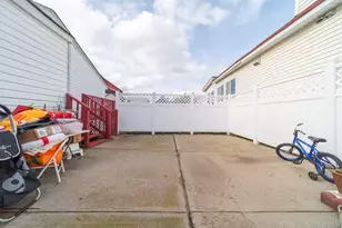 10 Church St, Howard Beach, NY 11414 - Photo 14