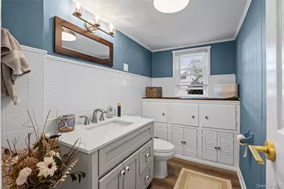 210 Norwood Avenue, Port Jefferson Station, NY 11776 - Photo 16