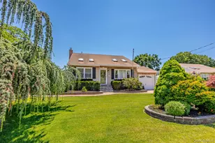 210 Norwood Ave, Port Jefferson Station, NY 11776 - Photo 2