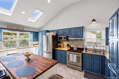 210 Norwood Avenue, Port Jefferson Station, NY 11776 - Photo 6