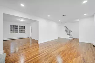 7 Spruce Ct, Huntington, NY 11743 - Photo 6