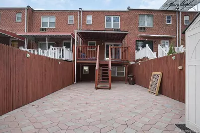 2524 Radcliff Avenue, Bronx, NY 10469 - Photo 16