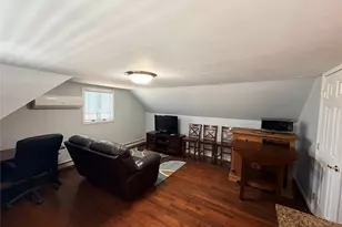 140 10th Ave, West Babylon, NY 11704 - Photo 8