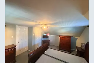 140 10th Avenue, West Babylon, NY 11704 - Photo 4