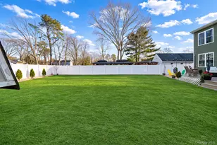 67 Sheldon St, Central Islip, NY 11722 - Photo 26