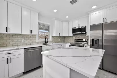 34 Propose Road, Shirley, NY 11967 - Photo 12