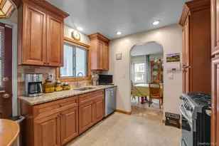 159-06 100th St, Howard Beach, NY 11414 - Photo 6