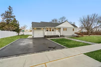 2 Mohegan Drive, Massapequa, NY 11758 - Photo 2