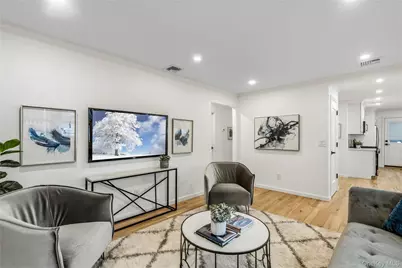 2 Mohegan Drive, Massapequa, NY 11758 - Photo 8