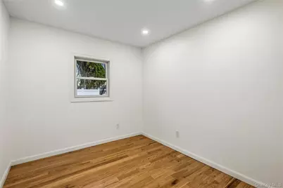 2 Mohegan Drive, Massapequa, NY 11758 - Photo 20