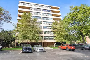 9-05 162nd St, Whitestone, NY 11357 - Photo 2