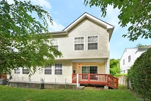 34 Dunes Ln, Port Washington, NY 11050 - Photo 16