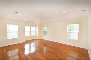 34 Dunes Ln, Port Washington, NY 11050 - Photo 10