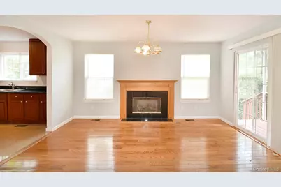 34 Dunes Lane, Port Washington, NY 11050 - Photo 6