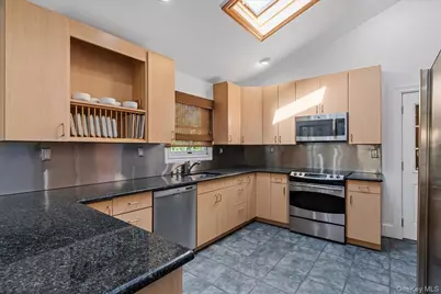 20 Alanson Lane, Hampton Bays, NY 11946 - Photo 4