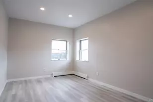 4001 Broadway, Island Park, NY 11558 - Photo 16