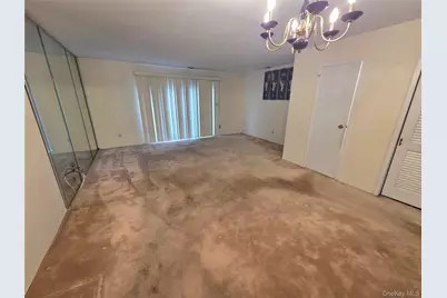 650 Newbridge Road #36, East Meadow, NY 11554 - Photo 6