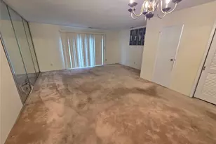 650 Newbridge Rd, East Meadow, NY 11554 - Photo 6