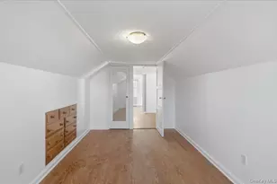 11511 Parkway Dr, Elmont, NY 11003 - Photo 22