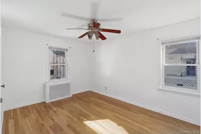 115-11 Parkway Drive, Elmont, NY 11003 - Photo 14