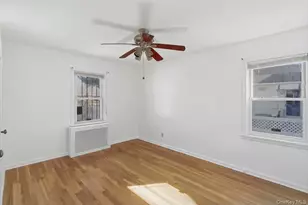 11511 Parkway Dr, Elmont, NY 11003 - Photo 14