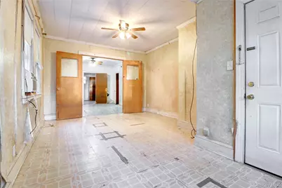 69-15 69th Place, Glendale, NY 11385 - Photo 10