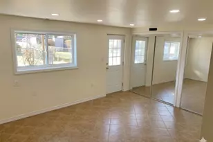 4216 E Tremont Ave, Bronx, NY 10465 - Photo 10