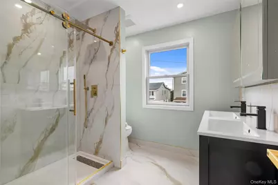 36 Kildare Road, Island Park, NY 11558 - Photo 4