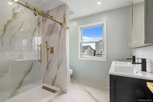 36 Kildare Rd, Island Park, NY 11558 - Photo 4