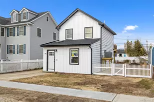 36 Kildare Rd, Island Park, NY 11558 - Photo 2