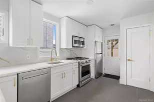 36 Kildare Rd, Island Park, NY 11558 - Photo 20