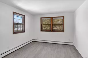 42 E 16th St, Huntington Station, NY 11746 - Photo 16